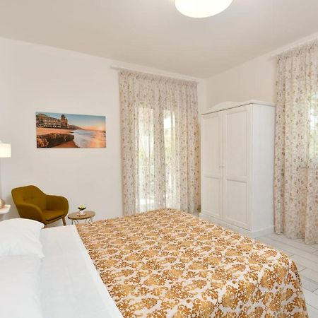 B&B Incentro Santa Maria di Castellabate Eksteriør billede